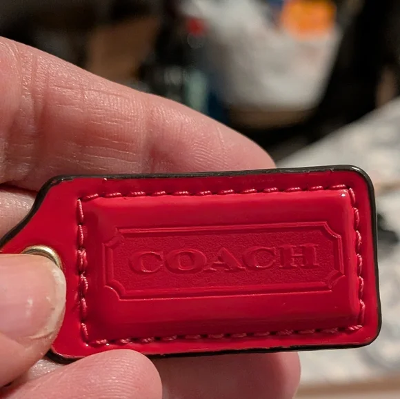 Coach Pink Patent Leather Hang Tag With Gold  Chain - Picture 5 of 5